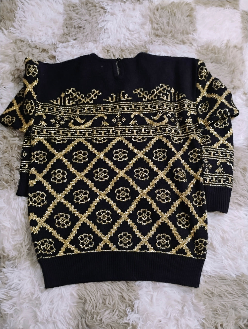 Vintage Townhouse Black & Gold Sweater Medium